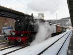 Verein Historisches Emmental - DB Dampflok 64 518 vor Fondue - Extrazug im Bahnhof Burgdorf am 30.01.2010