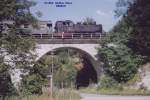 BR 64 mit Umbauwagen-Personenzug auf dem Laufenmhle-Viadukt im schnen Wieslauftal im Jahre 1966, Strecke Schorndorf - Welzheim, leider schon lange stillgelegt (ab Rudersberg).