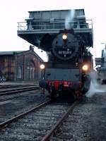 65 1049 fhrt am 27.08.2004 unter den Kohlebunker im SEM Chemnitz Hilbersdorf im Rahmen des 14.