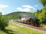 Mit DPE 31996 rollt 65 1049 am 24.05.2009 durch den Bahnhof Annaberg-Buchholz Sd, besser gesagt durch das was von dem Bahnhof brig geblieben ist...