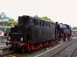 Beim Eisenbahnfest in Korbach 2006 nahm auch die Br 65 von
niederlndischen Eisenbahnfreunden teil. Hier steht diese mit dem Tender der Br 41 360 im Bahnhof Korbach