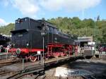 Die 66 002 dreht noch eine Runde auf der Drehscheibe im Eisenbahnmuseum Bochum Dahlhausen am 18.9.2010.