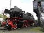 66 002 vor der Drehscheibe in Bochum DAhlhausen am 16.4.2011