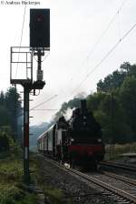 Sehr berraschend kam 75 1118 mit ihrem Sonderzug am 19.9.09 bei Ebersbach aus dem Gegenlicht