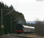 75 1118 der UEF mit dem DPE 33957 (Spachingen-Rottweil) vor Neufra 28.11.09