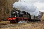 78 468 mit Sonderzug bei Steinhelle, am 05.02.2022.