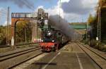 78 468 durchfhrt am 25.10.2009, im Rahmen des Mngstener Brckenfests, den Haltepunkt Wuppertal - Zoologischer Garten.