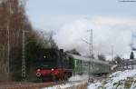 78 468 mit ihrem Tunnelfahrtenzug (St.Georgen(Schwarzw)-Hausach)  am km 70,0 28.12.09