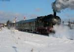 V100 1041 der Nesa und 78 468 (Zugschluss) mit dem DPE 37891 (Singen(Htw)–Seebrugg) in Lffingen 2.1.10