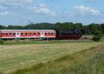 78 468 auf dem Weg nach Dagebll, aufgenommen bei Deezbll am 27.07.2010.