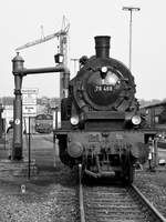 Am Ende des 1. Museumstages im Eisenbahnmuseum Bochum Mitte April 2018 musste die Dampflokomotive 78 468 erst einmal Ihren Durst stillen.