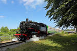 Lok 86 1333 mit einem Sonderzug zwischen Greifswald Museumshafen und Greifswald Hbf.