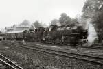 Zwei 86er vor Sonderzug des DMV auf der Fahrt von Bad Schandau nach Neustadt/Sachsen, hier in Sebnitz - Aufnahme um 1988