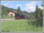 Museumsbahn Wutachtal 86 333 am 03.08.2008 bei Einfahrt in den Haltepunkt Lausheim-Blumegg in Fahrtrichtung Weizen.