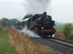 86 1333 am 01.10.2016 mit Sonderzug aus Mansfeld, kurz vor Klostermansfeld.