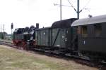 94 1538 setzt ihren Sonderzug am 20.06.09 im Bahnhof Sonneberg aufs Abstellgleis um.