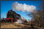 95 1027-2 - Blankenburg (Harz) 27.01.24 @ BL   Rechts die Strecke ist größtenteils abgebaut.