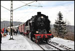 95027 hat im Spitzkehrenbahnhof Michaelstein umgespannt und steht hier mit dem Sonderzug am 27.1.2017 zur Weiterfahrt in Richtung Rübeland bereit.