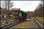 Dampflok 997243-1 ist hier am 16.12.2024 planmässig um 11.30 Uhr in Alexisbad angekommen.