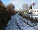 Das Verbindungsgleis zwischen Erfurt Nord und Erfurt Ost am 17.01.2017 am Bahnübergang Grubenstraße.