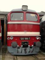 Diesellok 120 198 des TEV Weimar am 12.10.2013
zur Ausstellung  DR-Dieselloktreffen 