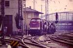 30.April 1992 Hbf. Würzburg beim Einrücken zum Bw  202 831-4 mit im Schlepp 52 8077 und 52 8186  Aufnahmen vor meinem Dienstauftrag 