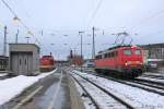 EBM Cargo 202 330-7 und EBM Cargo 140 003-5 standen am 27.01.2013 in Hagen Hbf.