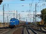 Blauer Zug auf der Durchreise in Gotha Hbf am 23.08.2014