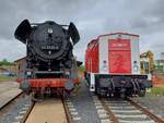 PRESS 44 2225-9 und IntEgro 202 885-0 am 04.05.2024 beim Frühlingsfest im Lokbahnhof Sonneberg (Thür).