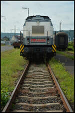 STRABAG 92 80 1203 012-0 D-BRS am 04.08.2024 im DGEG-Museum in Würzburg-Zell. HINWEIS: Foto vom BÜ aus aufgenommen.