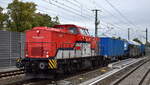 Stadler Pankow GmbH, Berlin mit der angemieteten  203 111-0 , Name:  Hennigsdorf  [Einsatz im Service- und Inbetriebnahmezentrum Velten] bei einer Werksfahrt zum Berliner Stadler Werk mit einem nagelneuen Brennstoffzellen Triebzug, dem STADLER Typ  RSZERO  (NVR:   90 80 0550 000-8 D-STAP ) am 07.10.24 Höhe Bahnhof Berlin Karow.