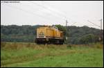 203 313-2 fhrt am 21.08.07 als Lz ber die Filsbahn (KBS 750) in Richtung Stuttgart, hier bei Halzhausen aufgenommen.