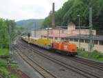 203 157-3 der BBL Logistik rangiert am 18. Mai 2013 mit einem Schleifzug in Kronach.