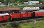 203 115-1 in der Mitte eines Bauzuges in Engelsdorf am 03.07.13.