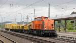 203 157-3, Lok 11 der BBL mit Schleifzug in Richtung Sden. Aufgenommen am 22.05.2013 in Eichenberg.