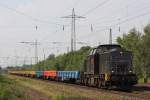 ALS/EBM Cargo 203 152 (ex rt&l) am 15.7.13 mit einem Res-Wagenzug in Ratingen-Lintorf.