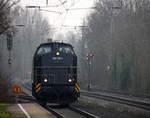 203 152-4  Felix  kommt als Lokzug aus Aachen-West nach Duisburg und fährt durch Kohlscheid in Richtung Herzogenrath. 
Aufgenommen von Bahnsteig 1 in Kohlscheid. 
Bei Sonnenschein am Kalten Nachmittag vom 9.2.2017.