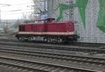 im November 2024 fuhr die historische 112 481 der IG Bahnbetriebswerk Dresden-Altstadt an der Baustelle in Vorfeld Dresden Hauptbahnhof vorbei