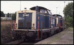 Zwei ehemalige DB Dieselloks der Reihe 211 sind vom Kanal Tunnelbau zurück und stehen hier am 29.8.1993 auf dem Abstellgleis in Celle. Vorn ist die Nr. 25 der TTG zu sehen. Bei dieser Lok handelt es sich um die ehemalige 211160 der DB.