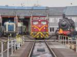 Auch die 57 3088 und die ehemalige Lok Nr. 11 der Siegener Kreisbahn waren auf dem Herbstfest des Sdwestflischen Eisenbahnmuseums anwesend.(links die 212 372)(Siegen,25.10.09)