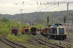 Doppeltraktion EfW 260 773 mit 260, daneben BBL Logistik und ganz rechts stand am 28.04.2013 Abfahrtbereit Doppeltraktion 212 376-8 und V 100 2299 in Richtung Wuppertal Steinbeck.