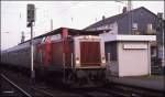 212325 ist am 7.12.1989 um 12.08 Uhr mit der S Bahn aus Wuppertal in Solingen Ohligs eingetroffen.