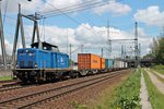 Mit einem Containerzug am 26.05.2015 rangierte EGP 212 314-9 beim Umspannwerk in Hamburg Waltershof, als sie aus Richtung Hamburger Hafen kam.