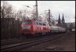 215134 erreicht hier mit dem E aus Trier am 25.3.1993 um 14.38 Uhr den Bahnhof Köln Deutz.