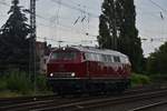 Ein abendliches Schmanckerl kam aus Richtung Wickrath in den Rheydter Hbf gefahren.
Es ist die EFW 215 018-3 die hier gen Mönchengladbach fährt. 9.7.2018
P.S. Gruß an das Personal zurück.
