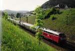 19.Mai 1992 ausfahrend Bf.Fichtenberg 215 099-3 mit E 3777 von Stuttgart nach Crailsheim .Murrrbahn wurde 1996 elektrifiziert für 50 Millonen DM.