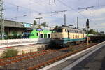 BR 215 082 untersützte die Bauarbeiten am 21.08.2022 im Solinger HBF Abzweig Solingen Grünewald