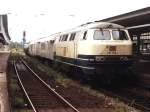 216 108-1 auf Oberhausen Hauptbahnhof am 14-8-1999.