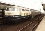 216 103-2 mit Nahverkehrszug 8063 Oberhausen-Borken auf Oberhausen Hauptbahnhof am 3-3-1993. Bild und scan: Date Jan de Vries. 