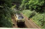 216 193-3 verlsst gerade den Binauer Tunnel. Juli 1989